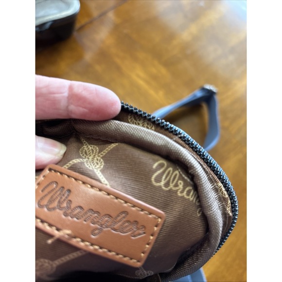 Wrangler Aztec Sling Bag for Women Western Knitted Crossbody Purse 6X3X9 - Picture 6 of 8